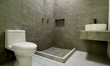 CASA EN VENTA EN PRIVADA DEL FRACCIONAMIENTO SABINES