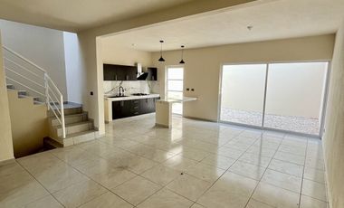 CASA EN VENTA EN PRIVADA DEL FRACCIONAMIENTO SABINES