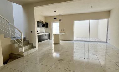 CASA EN VENTA EN PRIVADA DEL FRACCIONAMIENTO SABINES