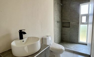 CASA EN VENTA EN PRIVADA DEL FRACCIONAMIENTO SABINES