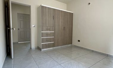 CASA EN VENTA EN PRIVADA DEL FRACCIONAMIENTO SABINES