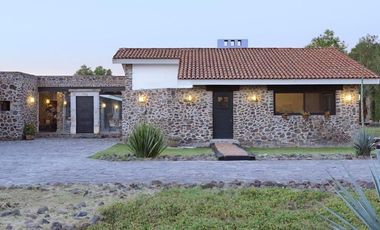 Casa renta La Laja