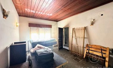 Venta Casa con 2 dormitorios en Remedios de Escalada.