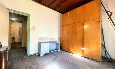 Venta Casa con 2 dormitorios en Remedios de Escalada.