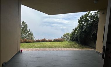 Venta de Hermosa Casa en Las Palmas en Exclusiva Unidad Cerrada