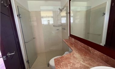 Venta de Hermosa Casa en Las Palmas en Exclusiva Unidad Cerrada