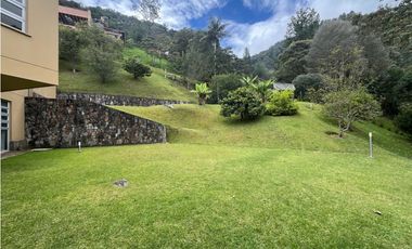 Venta de Hermosa Casa en Las Palmas en Exclusiva Unidad Cerrada