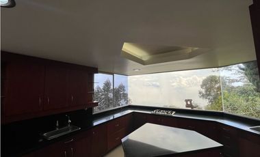 Venta de Hermosa Casa en Las Palmas en Exclusiva Unidad Cerrada