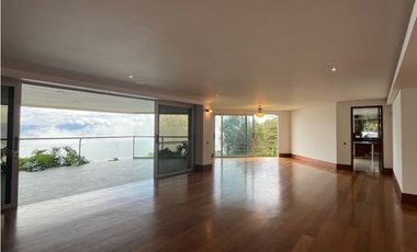 Venta de Hermosa Casa en Las Palmas en Exclusiva Unidad Cerrada