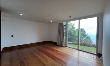 Venta de Hermosa Casa en Las Palmas en Exclusiva Unidad Cerrada