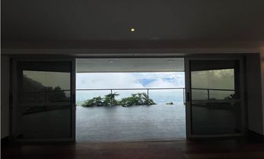 Venta de Hermosa Casa en Las Palmas en Exclusiva Unidad Cerrada