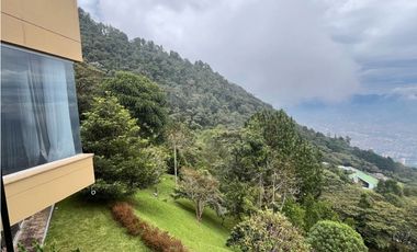 Venta de Hermosa Casa en Las Palmas en Exclusiva Unidad Cerrada