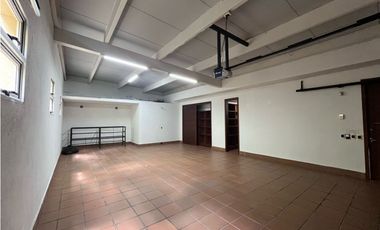 Venta de Hermosa Casa en Las Palmas en Exclusiva Unidad Cerrada