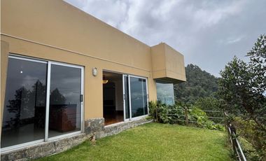 Venta de Hermosa Casa en Las Palmas en Exclusiva Unidad Cerrada