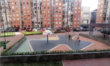 ACSI 584-A. Apartamento en Arriendo en Madrid, Provenzal