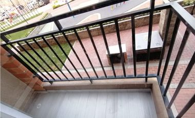 ACSI 584-A. Apartamento en Arriendo en Madrid, Provenzal