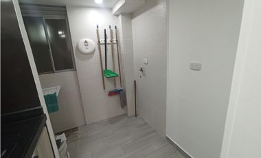 ACSI 584-A. Apartamento en Arriendo en Madrid, Provenzal