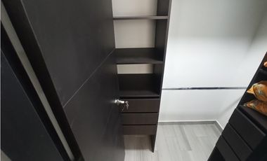 ACSI 584-A. Apartamento en Arriendo en Madrid, Provenzal