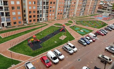 ACSI 584-A. Apartamento en Arriendo en Madrid, Provenzal