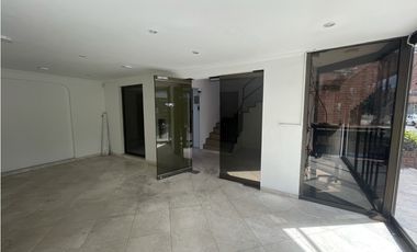 SE ARRIENDA OFICINA SECTOR EL RETIRO