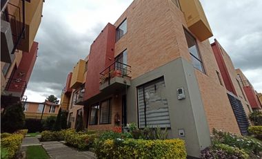 ACSI 1227. Casa en Venta en Mosquera, Palo Alto