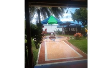 SE VENDE HERMOSA CASA CAMPESTE CON MUELLE PRIVADO