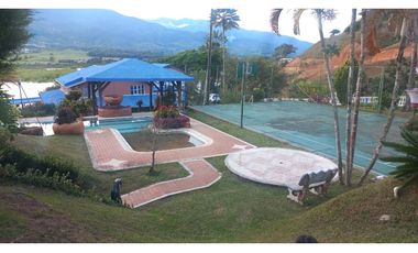 SE VENDE HERMOSA CASA CAMPESTE CON MUELLE PRIVADO