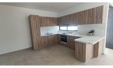 Vendo casa en la mesa en planos