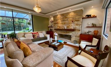 SE ARRIENDA CASA EN HACIENDA FONTANAR