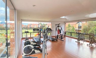 SE ARRIENDA CASA EN HACIENDA FONTANAR