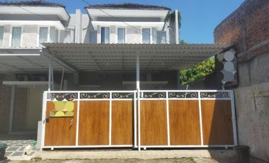 Jual Cepat Pengen Cepat Laku rumah 2 lantai Perum.Clarisse Regency Sda