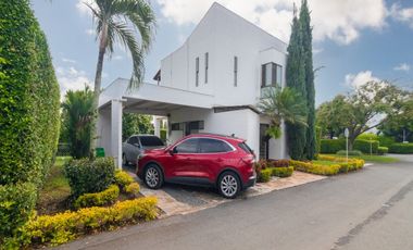 OPORTUNIDAD Venta Hermosa Casa Campestre en Jamundí