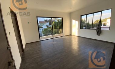 Bonita casa en venta en Lomas de Vallescondido