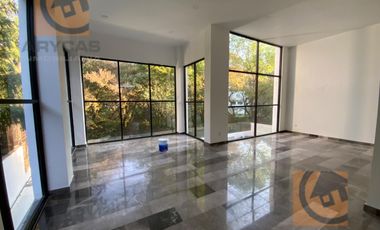 Bonita casa en venta en Lomas de Vallescondido