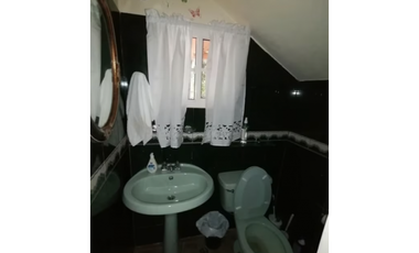 CERRO AZUL / FORTIN / 2627M / 3 NIVELES / 3 HAB / VACIA / 5 PARKING