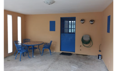 CERRO AZUL / FORTIN / 2627M / 3 NIVELES / 3 HAB / VACIA / 5 PARKING