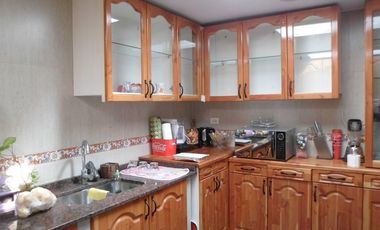 CASA LAZO 1568  EN SAN MIGUEL , 4D+2B+2E