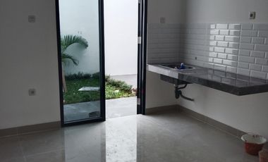 Hanya 5 ment dari University UMJ dan yarsi  Cluster elit Cempaka putih