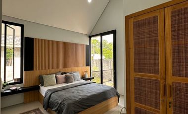 Rumah minimalis modern townhouse selangkah ke tol andara