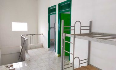 Rumah 2 (Dua) Lantai Jalan KH Balqi Banten Plaju Palembang Strategis