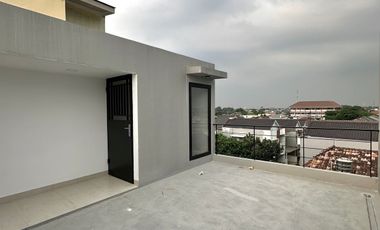 Brand new modern smart House Jakarta Selatan