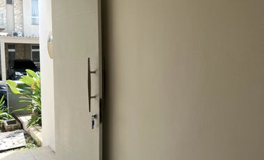 Disewakan Rumah Kosongan Green Puri, Ukuran 8x15 m², Harga Bersahabat