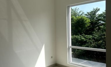 Disewakan Rumah Kosongan Green Puri, Ukuran 8x15 m², Harga Bersahabat