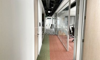 Oficina en Arriendo en A pasos del Metro Tobalaba, nuevo Mercado Urbano MUT