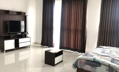 Rumah 2lt 10x22 220m 4KT Cluster Palm Spring JGC Jakarta Garden City