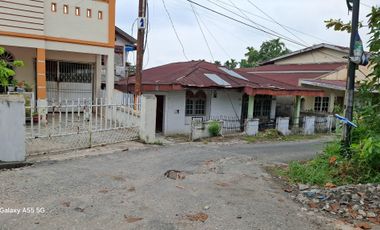 Rumah di gobah tengah kota pekanbaru  dekat LP