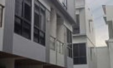 DI JUAL RUMAH 2 LANTAI  DEKAT STASIUN SAWAH BESAR JAKARTA PUSAT