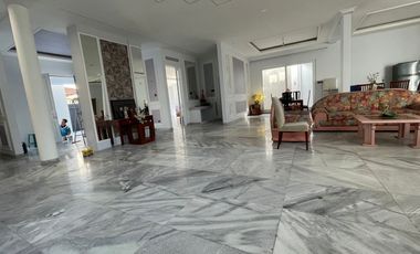 Rumah Lux di Bali, Denpasar tengah, lokasi strategis, bebas banjir