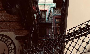 IMPORTANTE ESQUINA EN ALQUILER - monserrat - gran cocina - 720m2