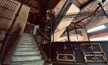 IMPORTANTE ESQUINA EN ALQUILER - monserrat - gran cocina - 720m2